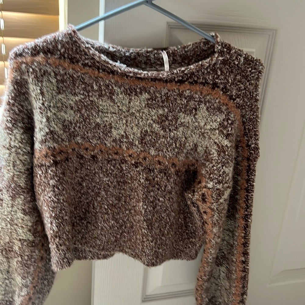 Free people XS sweater in good condition